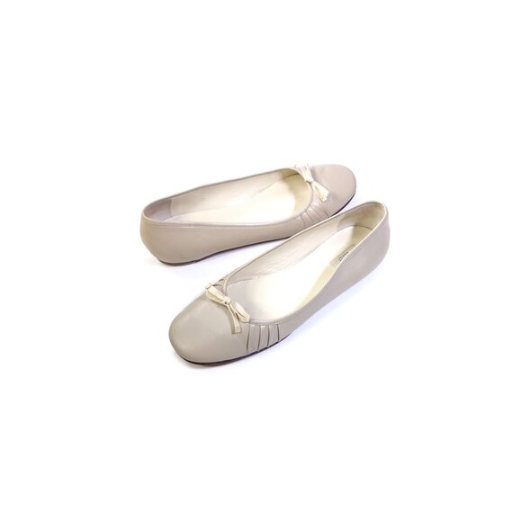 Prada 39 Flats Beige Leather Bow Ballet Shoes Womens Size 8.5 - Picture 9 of 9